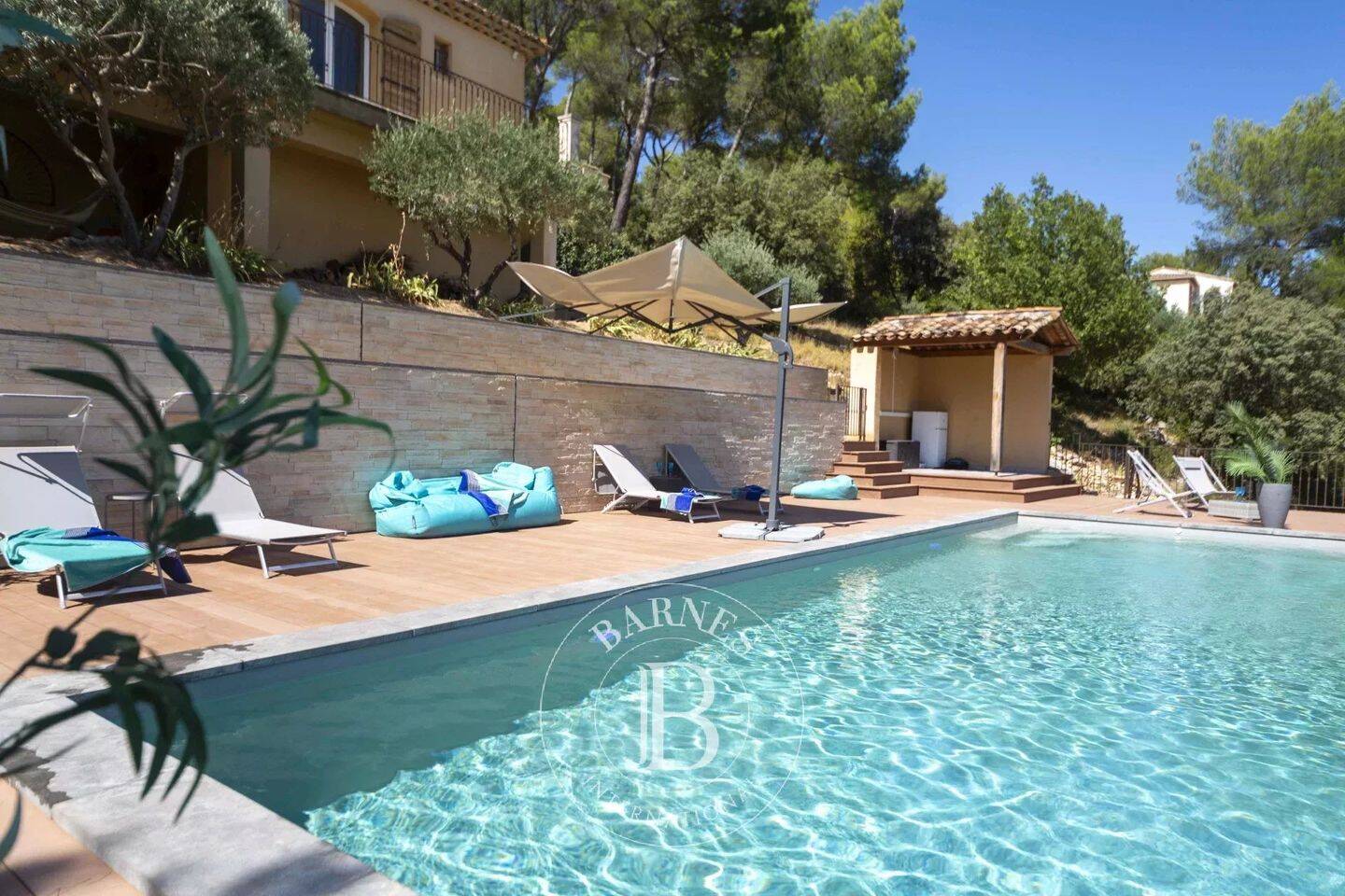 Maison 5 pièces 230 m² · à Aix-en-Provence · 230 m² · 6 500 €