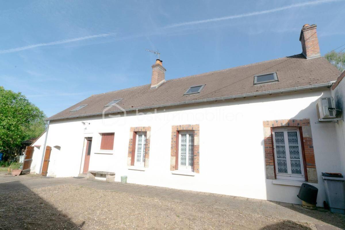 Maison 5 pièces 120 m² · à Les Bordes · 120 m² · 157 000 €
