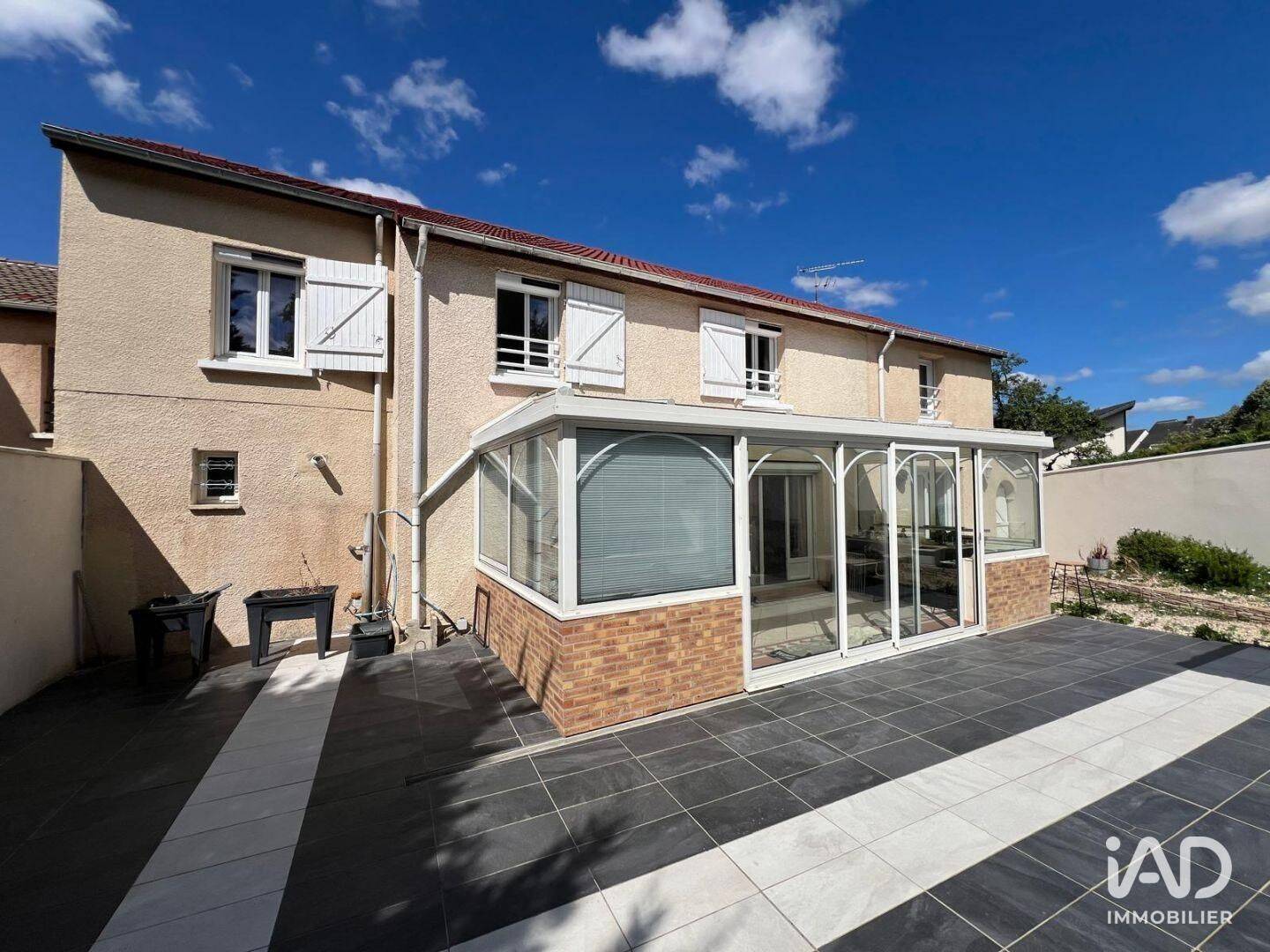 Maison 7 pièces 166 m² · à Saint-Doulchard · 166 m² · 265 000 €