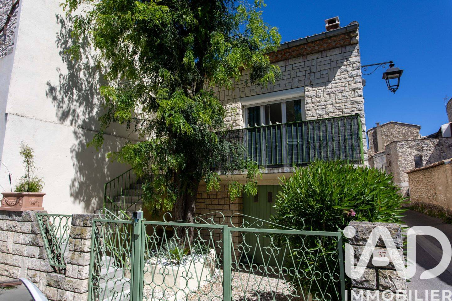Maison 4 pièces 108 m² · à Tavel · 108 m² · 265 000 €