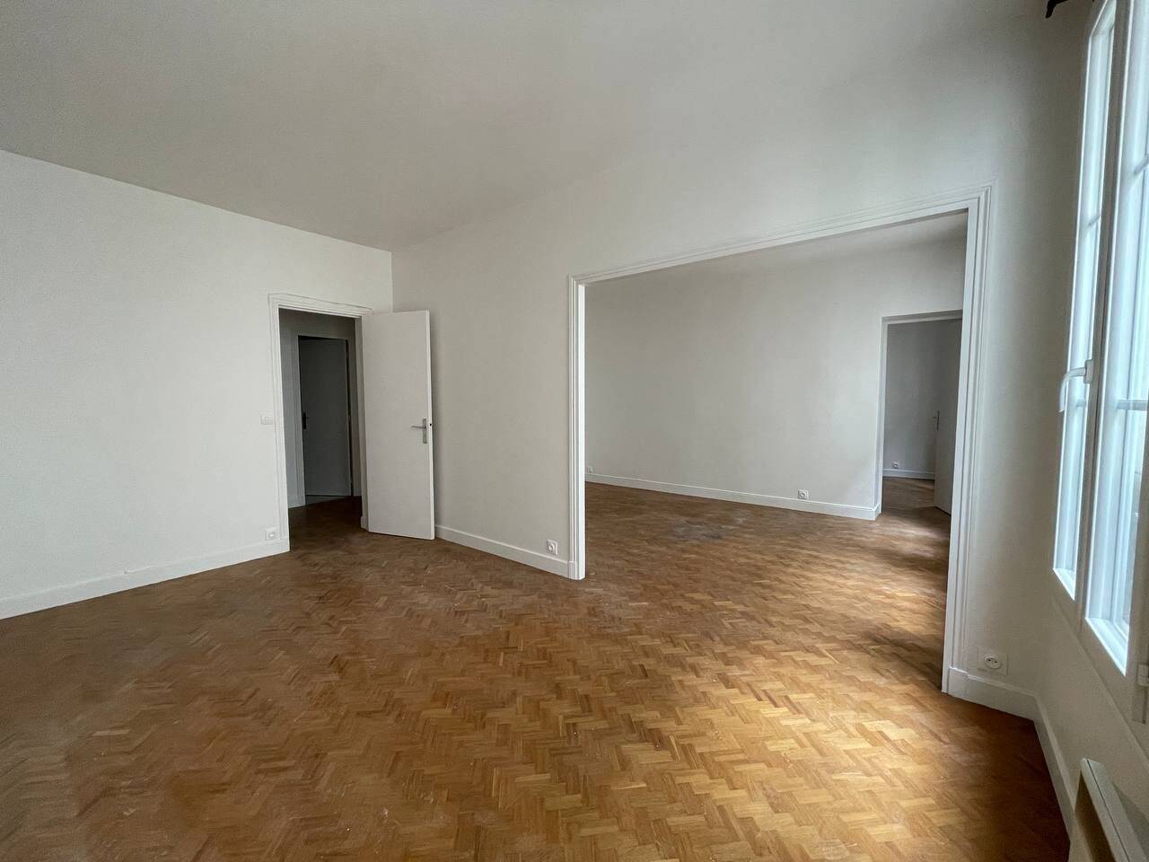 Appartement 2 pièces 64 m² · à Paris 2ème Arrondissement · 63,9 m² · 2 060 €