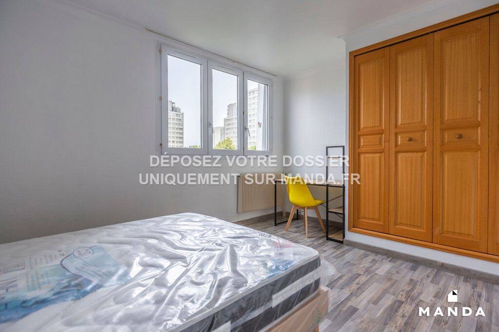 5 pièces 13 m² · à Les Ulis · 13 m² · 535 €/mois