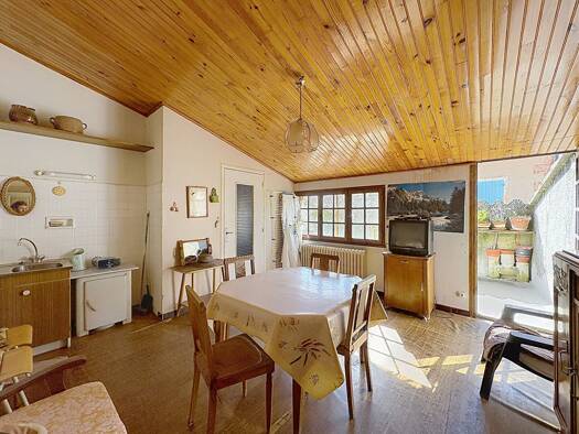 Maison à vendre 195 000 € 5 pièces 4 chambres 145 m² Peripherie Nord Est Sud Est Nyons 26110