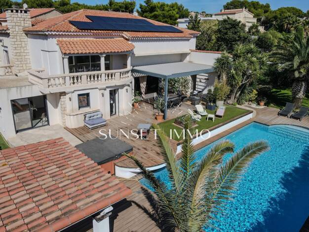 Maison à vendre 1 395 000 € 7 pièces 5 chambres 273 m² 988 m² de terrain Carry-le-Rouet 13620