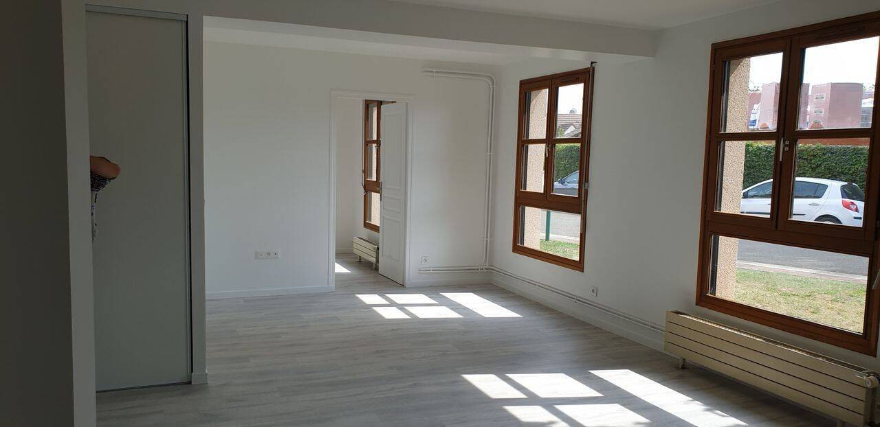 Appartement 2 pièces 52 m² · à Neauphle-le-Château · 52 m² · 995 €