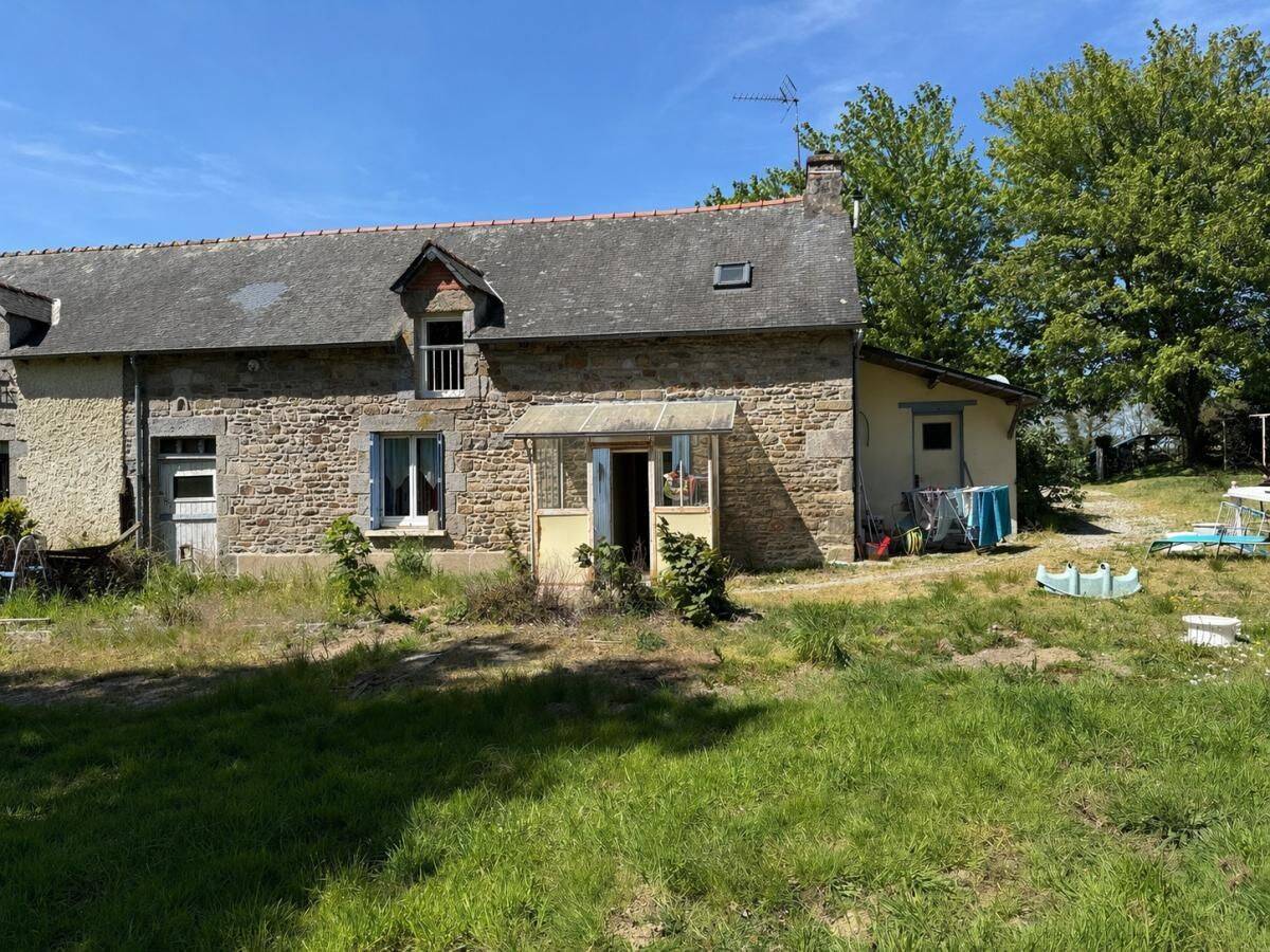 Maison 5 pièces 90 m² · à Plumieux · 89,9 m² · 85 040 €