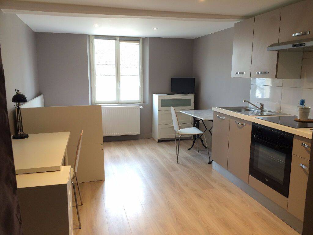 Appartement 1 pièce 21 m² · à Compiègne · 20,7 m² · 550 €