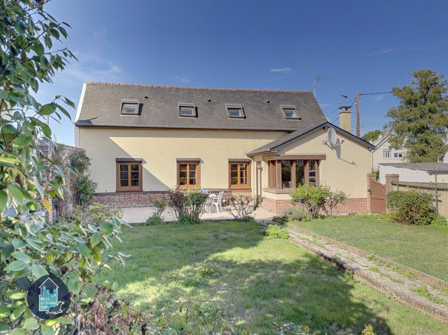 Maison 6 pièces 111 m² · à Fressenneville · 111 m² · 180 000 €