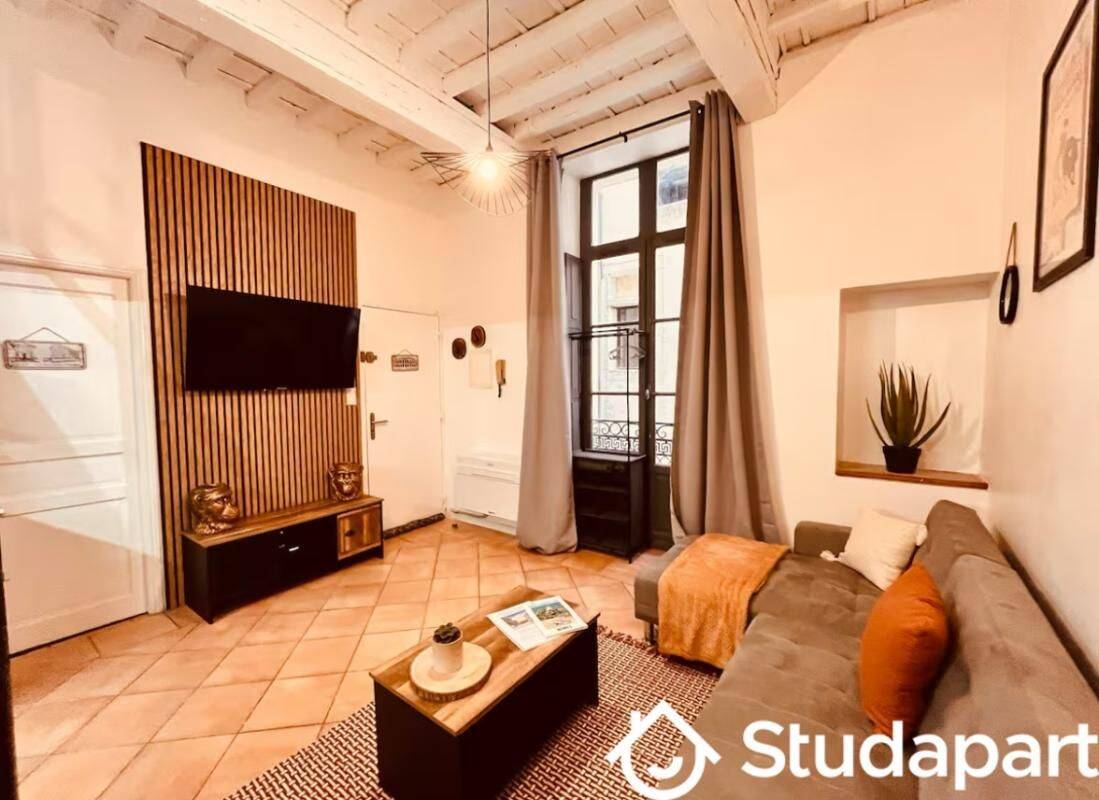 Appartement 1 pièce 23 m² · à Nîmes · 23 m² · 650 €/mois