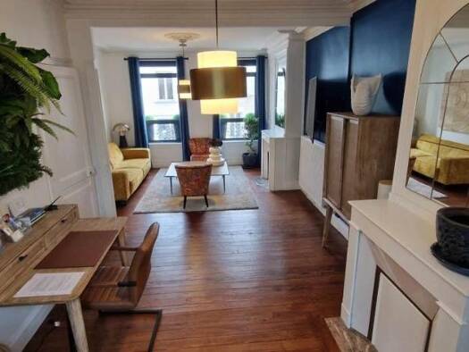 Maison à vendre 460 600 € 6 pièces 3 chambres 93 m² 289 m² de terrain Tourlaville Place Cherbourg-en-Cotentin 50110