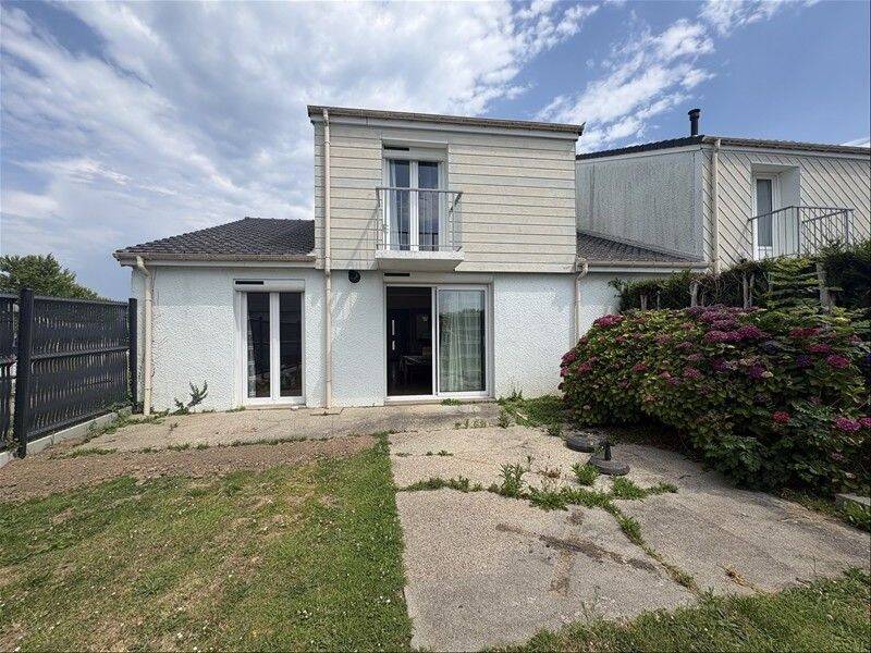 Maison 3 pièces 83 m² · à Saint-Valery-en-Caux · 83 m² · 790 €