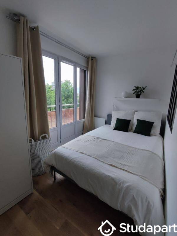 1 pièce 10 m² · à Paris 19ème Arrondissement · 10 m² · 910 €/mois