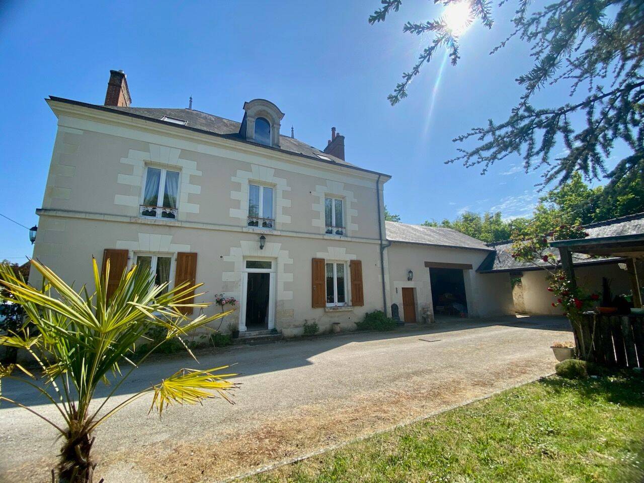 Maison 10 pièces 203 m² · à Veuzain-sur-Loire · 203 m² · 683 800 €