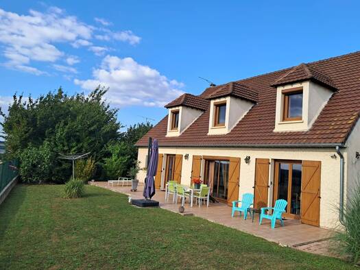Maison à vendre 419 000 € 6 pièces 4 chambres 235 m² 1 373 m² de terrain La Ferté-sous-Jouarre 77260