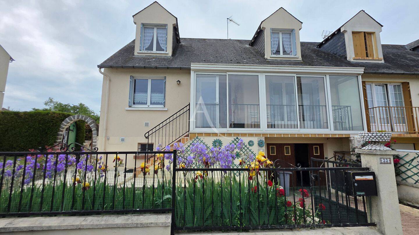 Maison 5 pièces 98 m² · à Saint-Aignan · 97,5 m² · 119 000 €