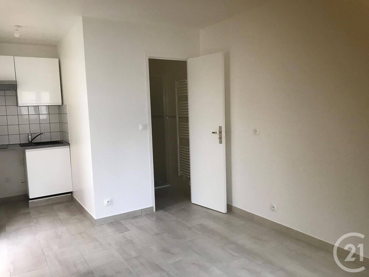 Appartement 1 pièce 16 m² · à Gif-sur-Yvette · 16,3 m² · 649 €