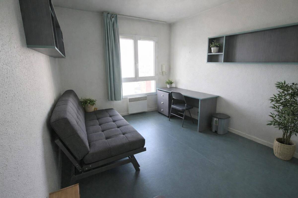 Appartement 1 pièce 18 m² · à Lille · 18 m² · 547 €