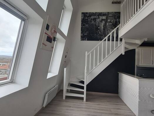 Duplex à vendre 210 000 € 3 pièces 2 chambres 75,8 m² 3ème étage Montlhéry 91310