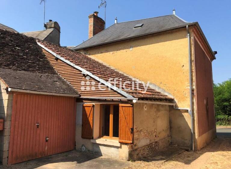 Maison à vendre 57 500 € 3 pièces 2<br/>chambres 81 m²<br/>superficie 446 m²<br/>terrain Saint-Aubin-des-Coudrais 72400
