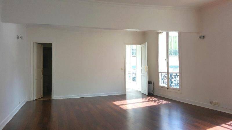 Appartement 2 pièces 62 m² · à Paris 7ème Arrondissement · 61,8 m² · 1 739 €/mois