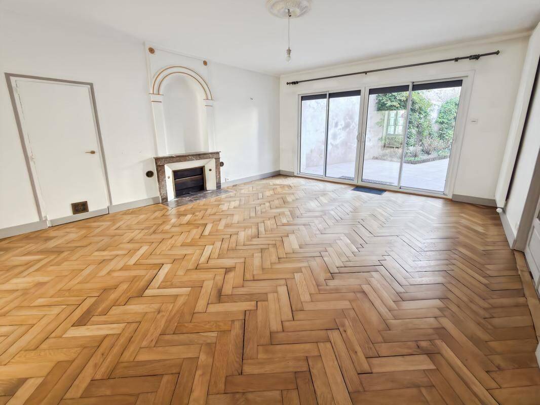 Maison 7 pièces 213 m² · à Orléans · 213 m² · 525 000 €