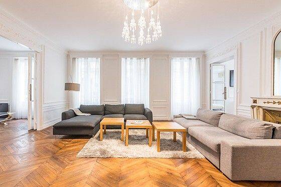 Appartement 5 pièces 167 m² · à Paris 16ème Arrondissement · 167 m² · 7 980 €/mois