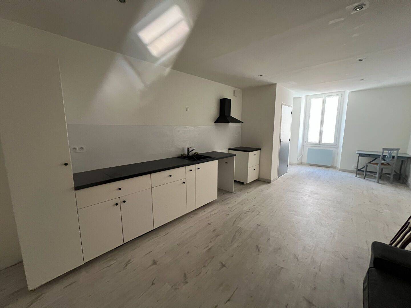 Maison 3 pièces 90 m² · à Montfort-sur-Argens · 89,9 m² · 109 000 €