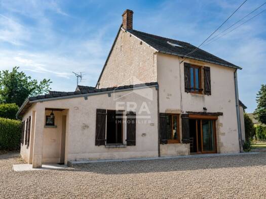 Maison à vendre 220 000 € 6 pièces 4 chambres 175 m² 2 830 m² de terrain Chaumoux-Marcilly 18140