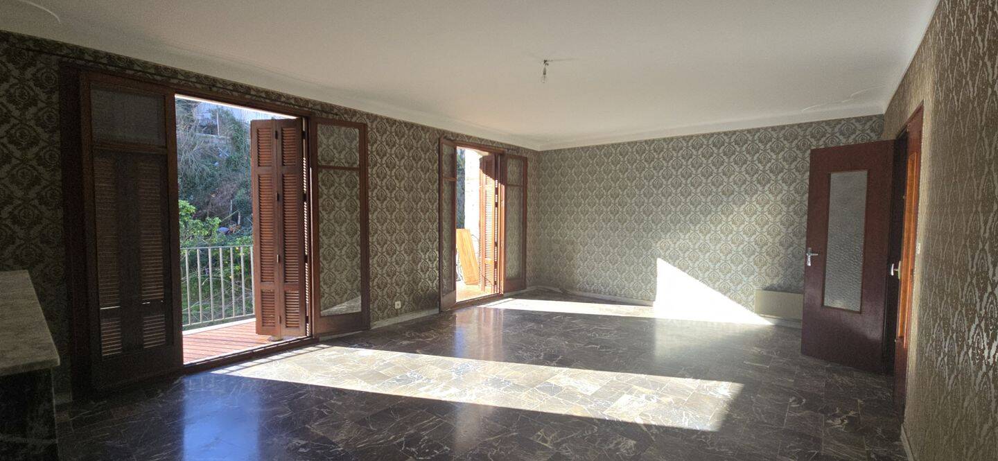 Appartement 5 pièces 107 m² · à Sartène · 107 m² · 216 000 €