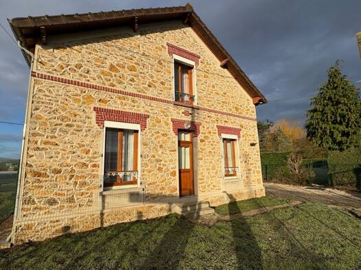 Maison à vendre 357 000 € 5 pièces 3 chambres 120 m² 2 706 m² de terrain Marles-en-Brie 77610