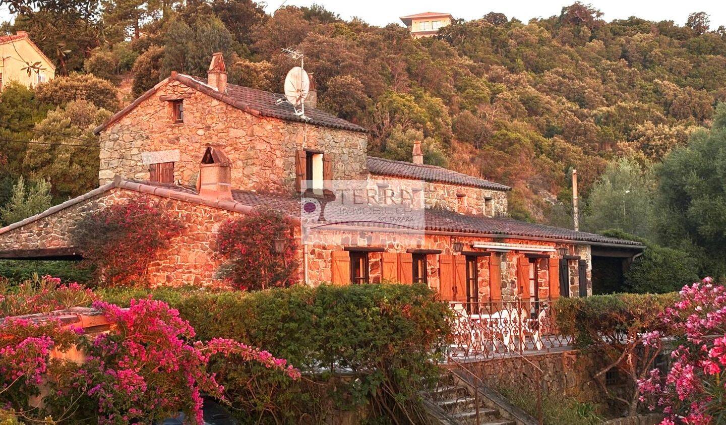 Maison 4 pièces 126 m² · à Sari-Solenzara · 126 m² · 720 000 €