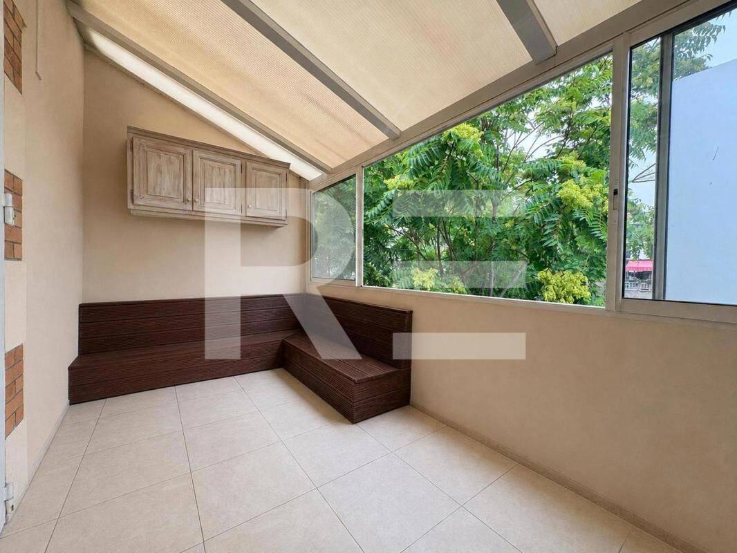 Maison 3 pièces 90 m² · à Nîmes · 90 m² · 169 000 €