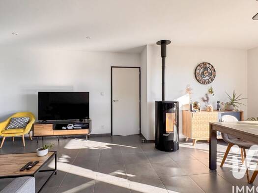 Maison de plain-pied à vendre 248 500 € 4 pièces 3 chambres 87,2 m² 639 m² de terrain Saint-Fulgent 85250