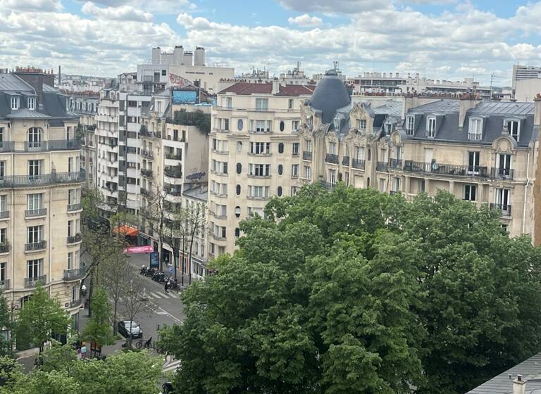Appartement à vendre 346 400 € 1 pièce 43 m²<br/>superficie 9/10<br/>étage 29/05/2025<br/>disponibilité Violet Commerce Paris 15ème 75015