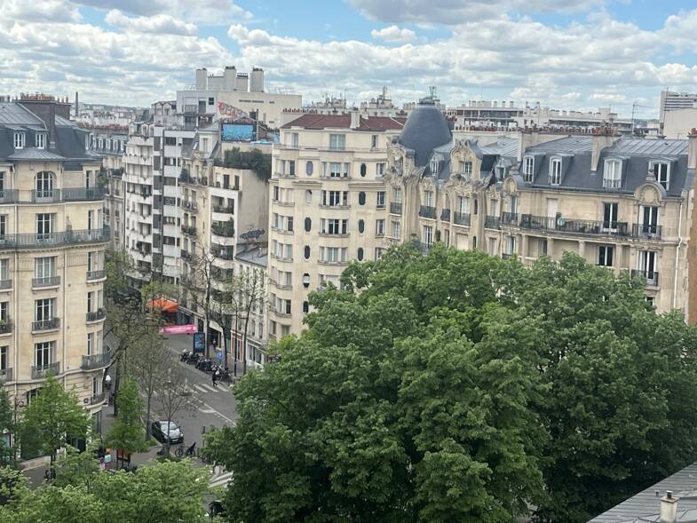 Appartement à vendre 346 400 € 1 pièce 43 m² Étage 9/10 disponible à partir du 29/05/2025 Violet Commerce Paris 15ème 75015