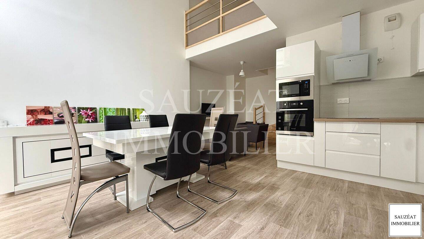 Appartement 4 pièces 97 m² · à Bagneux · 96,6 m² · 2 200 €
