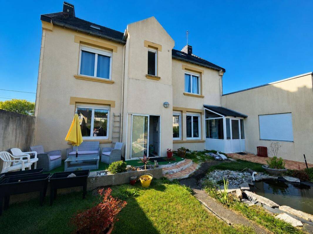 Maison 5 pièces 250 m² · à Landerneau · 250 m² · 376 200 €