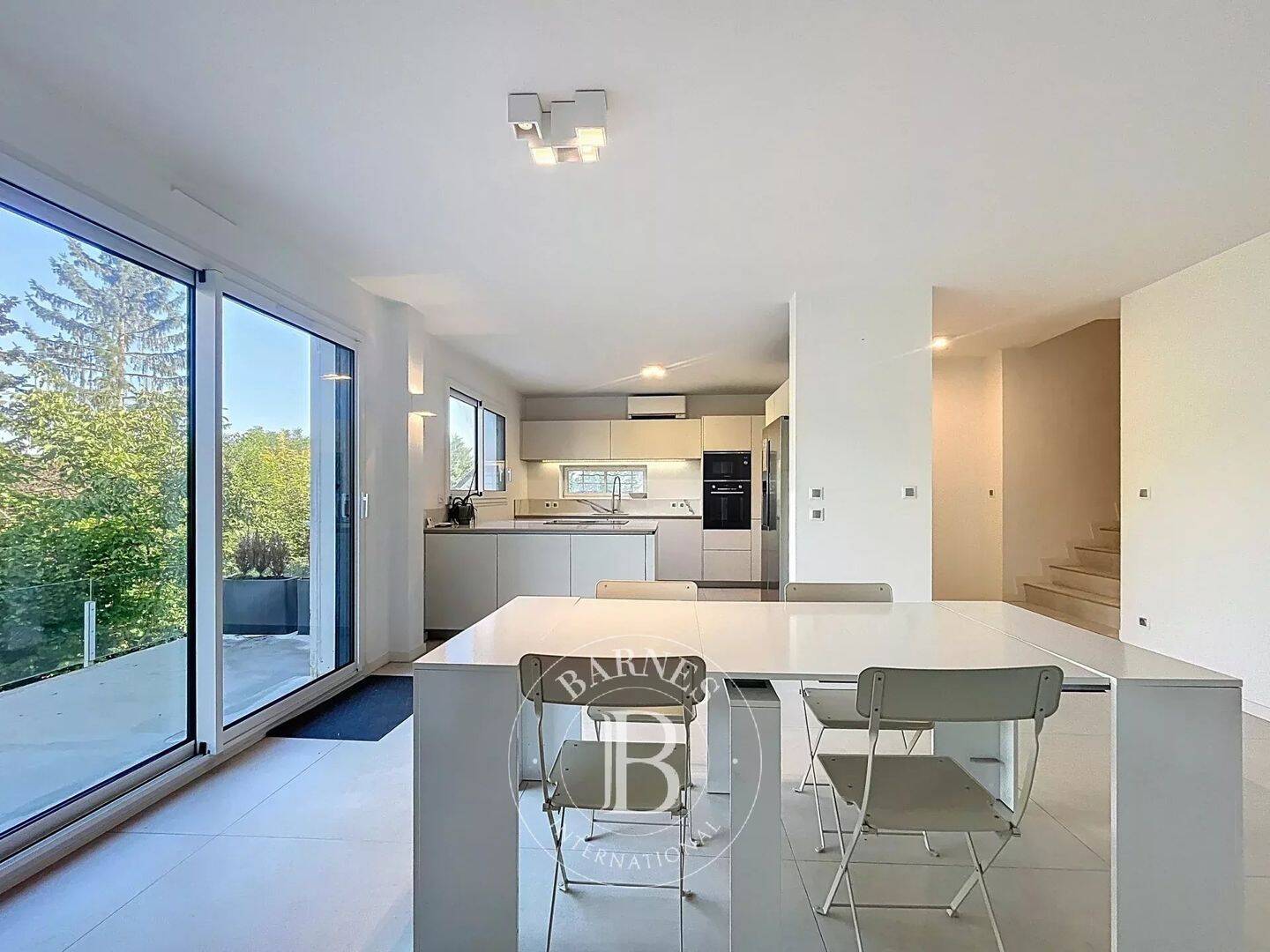 Maison 8 pièces 205 m² · à Marly-le-Roi · 205,2 m² · 4 300 €/mois