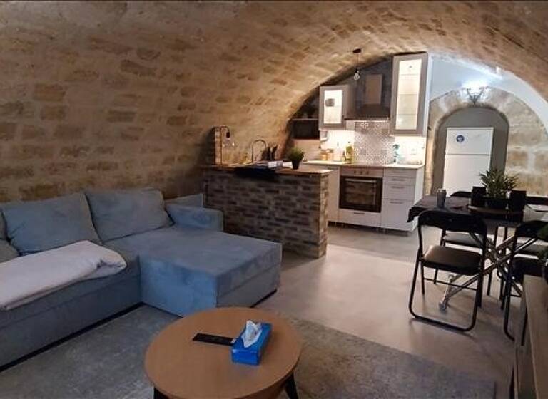 Appartement à vendre 171 000 € 2 pièces 1<br/>chambre 40 m²<br/>superficie RDC/2<br/>étage Les Berthelées-Les Coteaux-Les Perruchet Auvers sur Oise 95430