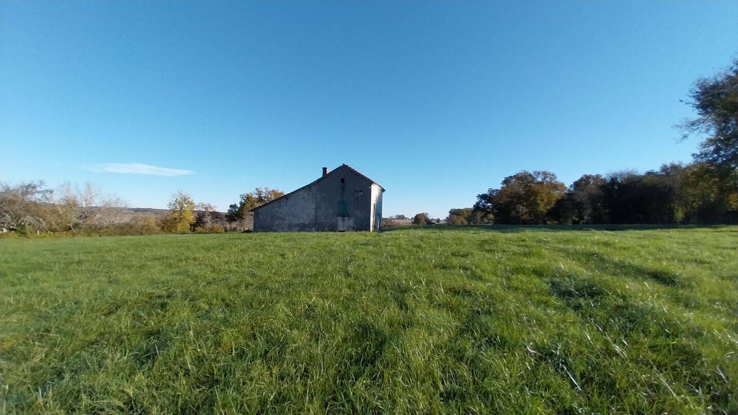 Maison 2 pièces 30 m² · à Bourdeilles · 30 m² · 33 000 €