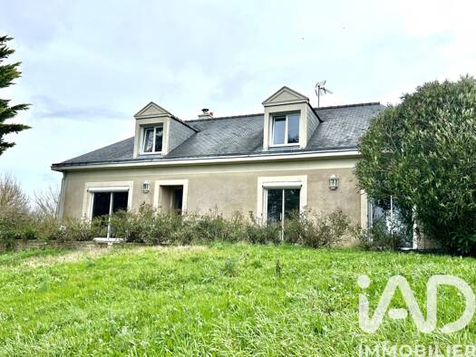 Maison à vendre 369 000 € 8 pièces 4 chambres 228 m² 1 875 m² de terrain Mauges-sur-Loire 49570