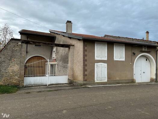 Maison à vendre 110 000 € 3 pièces 2 chambres 106 m² 1 097 m² de terrain Clérey-sur-Brenon 54330