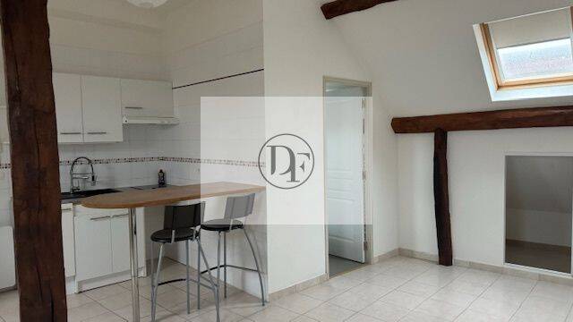 Appartement 1 pièce 25 m² · à Beaune-la-Rolande · 25 m² · 395 €