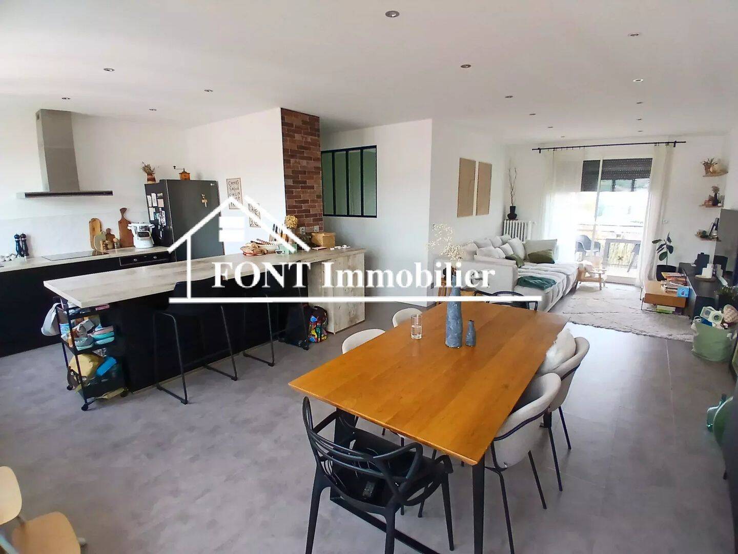 Appartement 4 pièces 90 m² · à Saint-Chamond · 89,6 m² · 160 000 €