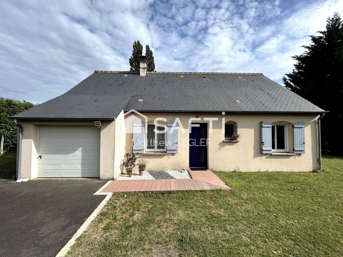 Maison 5 pièces 104 m² · à Cléré-les-Pins · 104 m² · 218 500 €