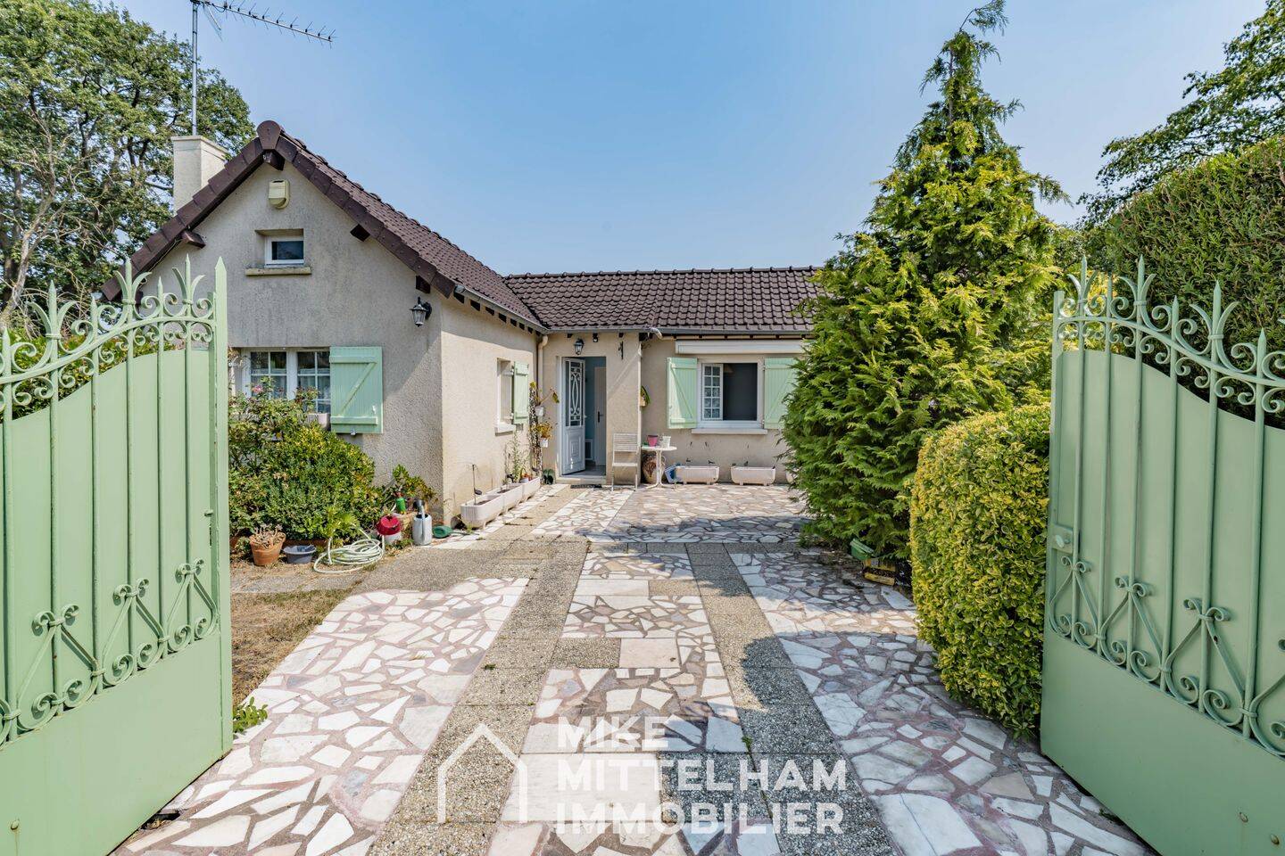 Maison 3 pièces 57 m² · à Montfort-l'Amaury · 56,9 m² · 315 000 €