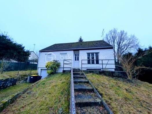 Maison à vendre 96 000 € 4 pièces 3 chambres 80 m² 1 140 m² de terrain Chuelles 45220