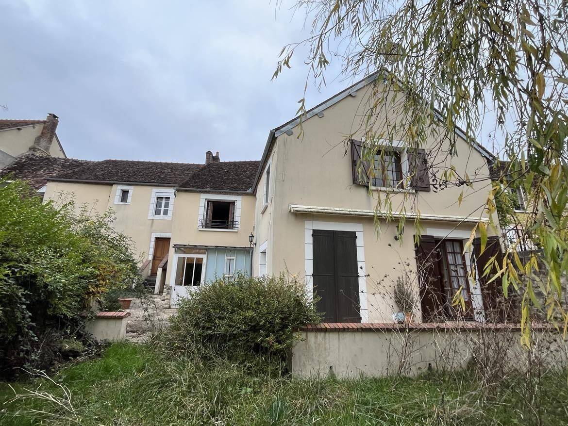 Maison 7 pièces 126 m² · à Treigny-Perreuse-Sainte-Colombe · 126 m² · 59 000 €