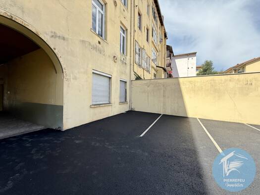 Appartement à vendre 80 000 € 4 pièces 1 chambre 78,4 m² RDC/3 Centre Tarare 69170