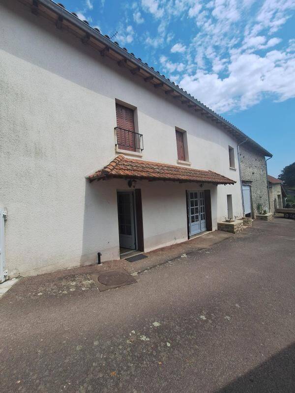 Maison 5 pièces 139 m² · à Razès · 138,5 m² · 780 €